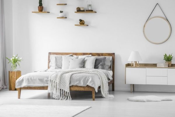 Como decorar una pared con espejos dormitorio redondo