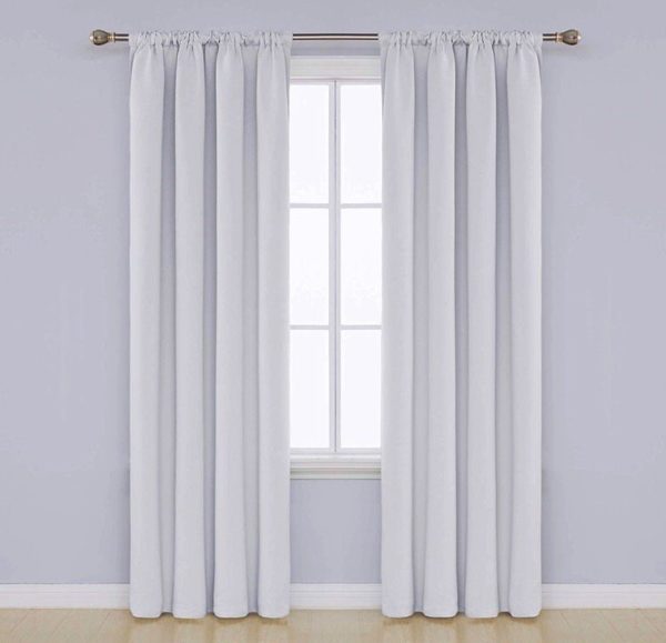 Cortina para salón Umi de Amazon