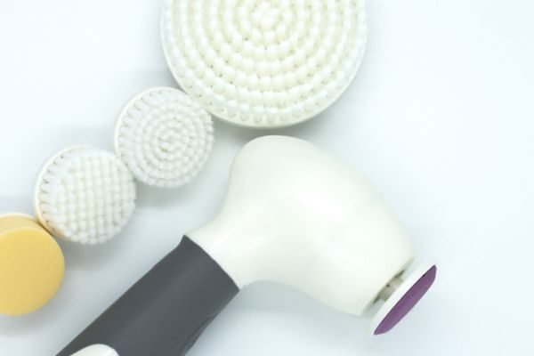 mejores-limpiadores-ultrasonicos-faciales-istock