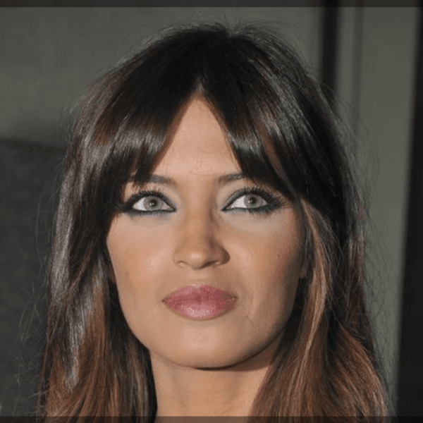 flequillo-cortinilla-sara-carbonero-peluqueria-ana-de-miguel