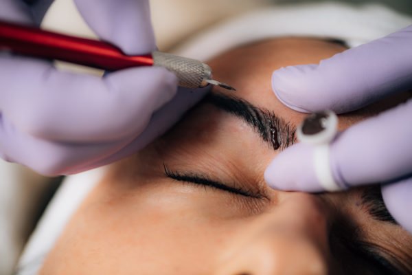 Microblading de cejas ventajas desventajas coste duracion