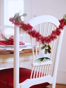 christmas-chair-decorating-ideas-13